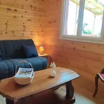 Le Nid Des Garrigues Avec Jacuzzi Prive Alpstuga *