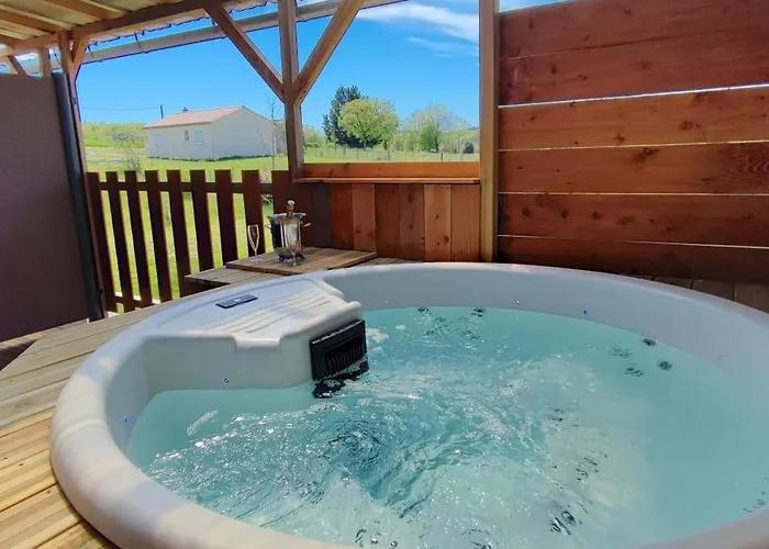 Le Nid Des Garrigues Avec Jacuzzi Prive Chalet