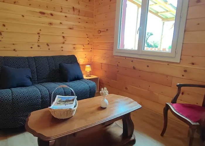 Le Nid Des Garrigues Avec Jacuzzi Prive Chalet *