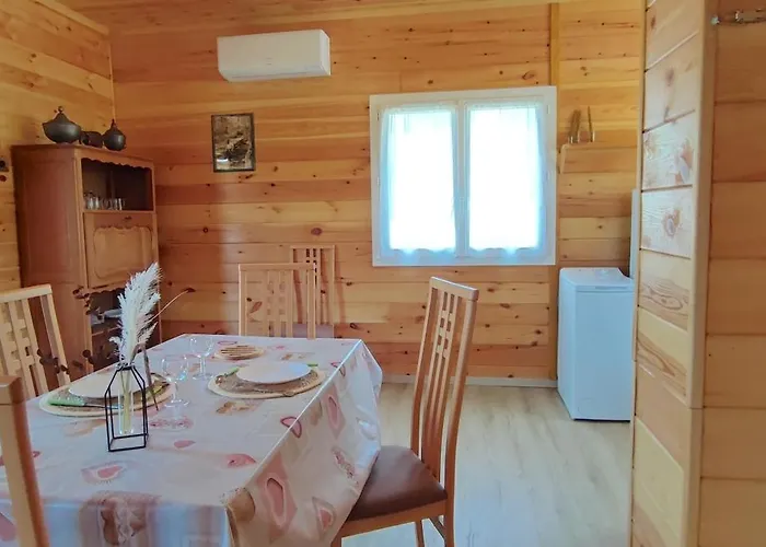 Le Nid Des Garrigues Avec Jacuzzi Prive Chalet *